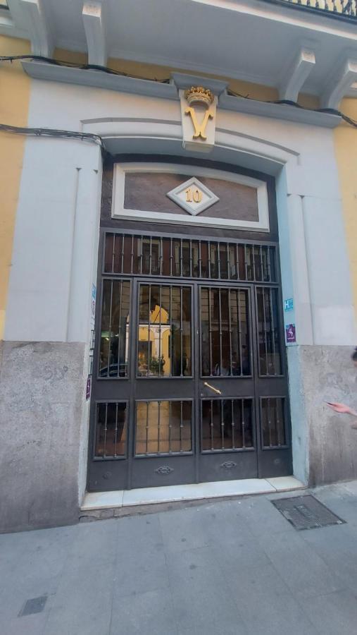 Hostal Andrea Sol Madrid Extérieur photo