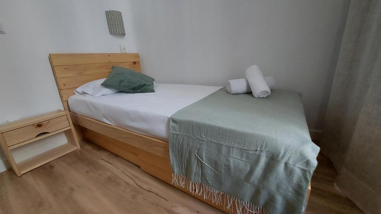 Hostal Andrea Sol Madrid Extérieur photo