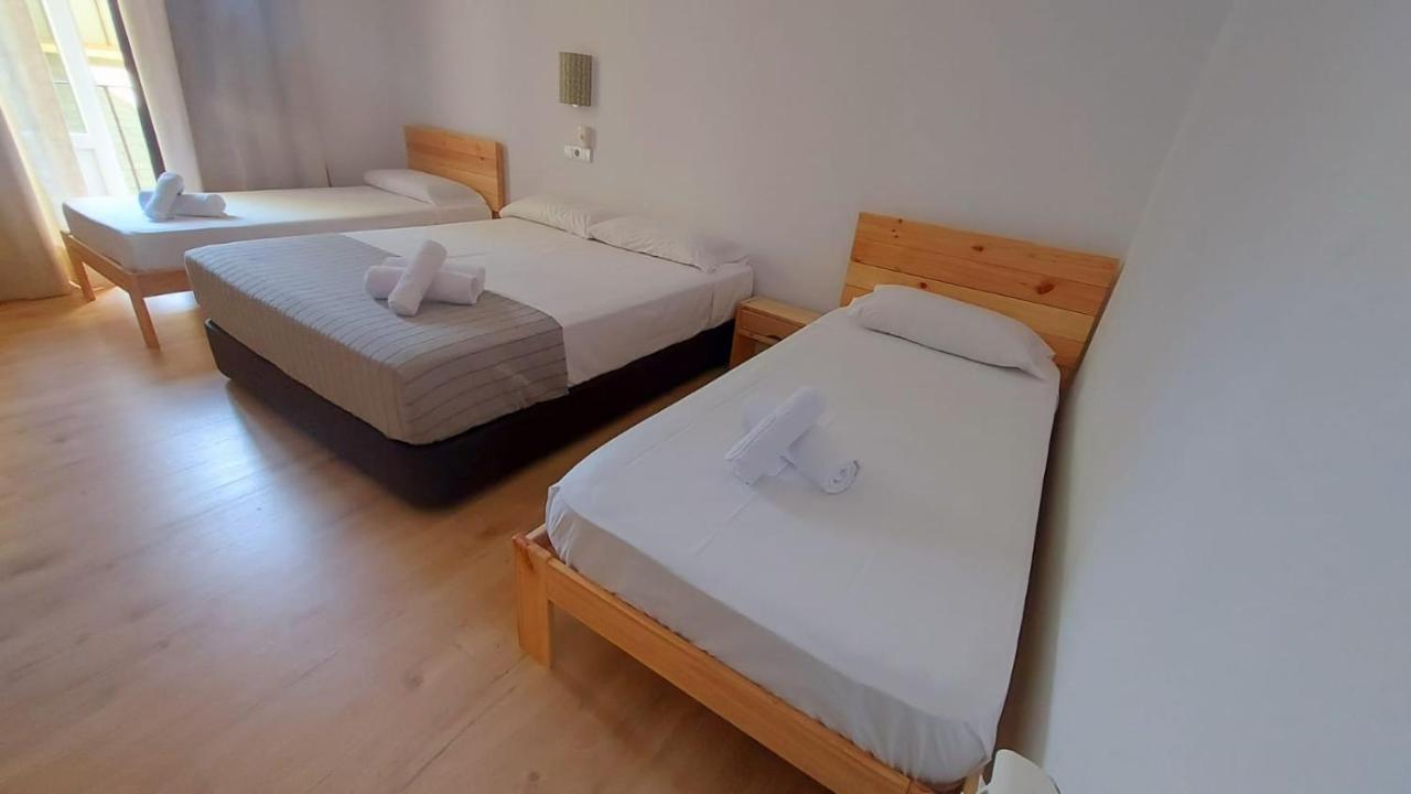 Hostal Andrea Sol Madrid Extérieur photo